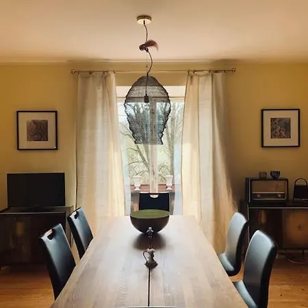 아파트 Luxus Schloss Pfarrhof 1