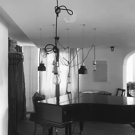 Luxus Schloss Pfarrhof 1 아파트 Tacherting